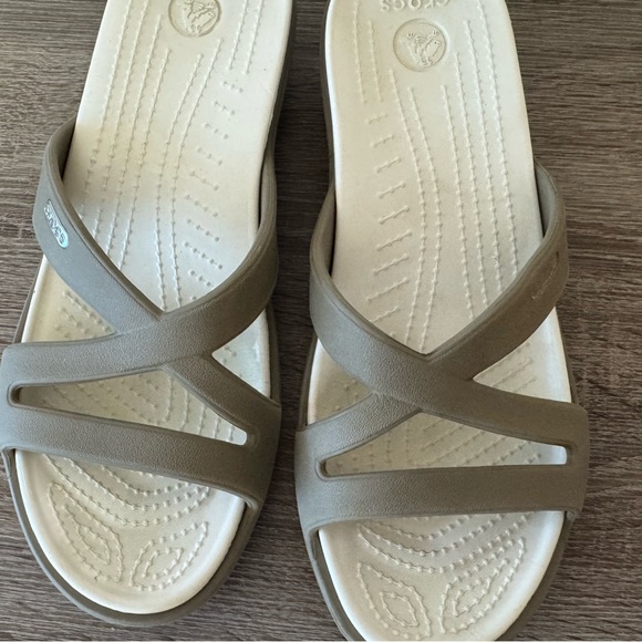 CROCS Women's Patricia II Wedge Slide Beige Slide Sandals Waterproof Comfy - Picture 5 of 5